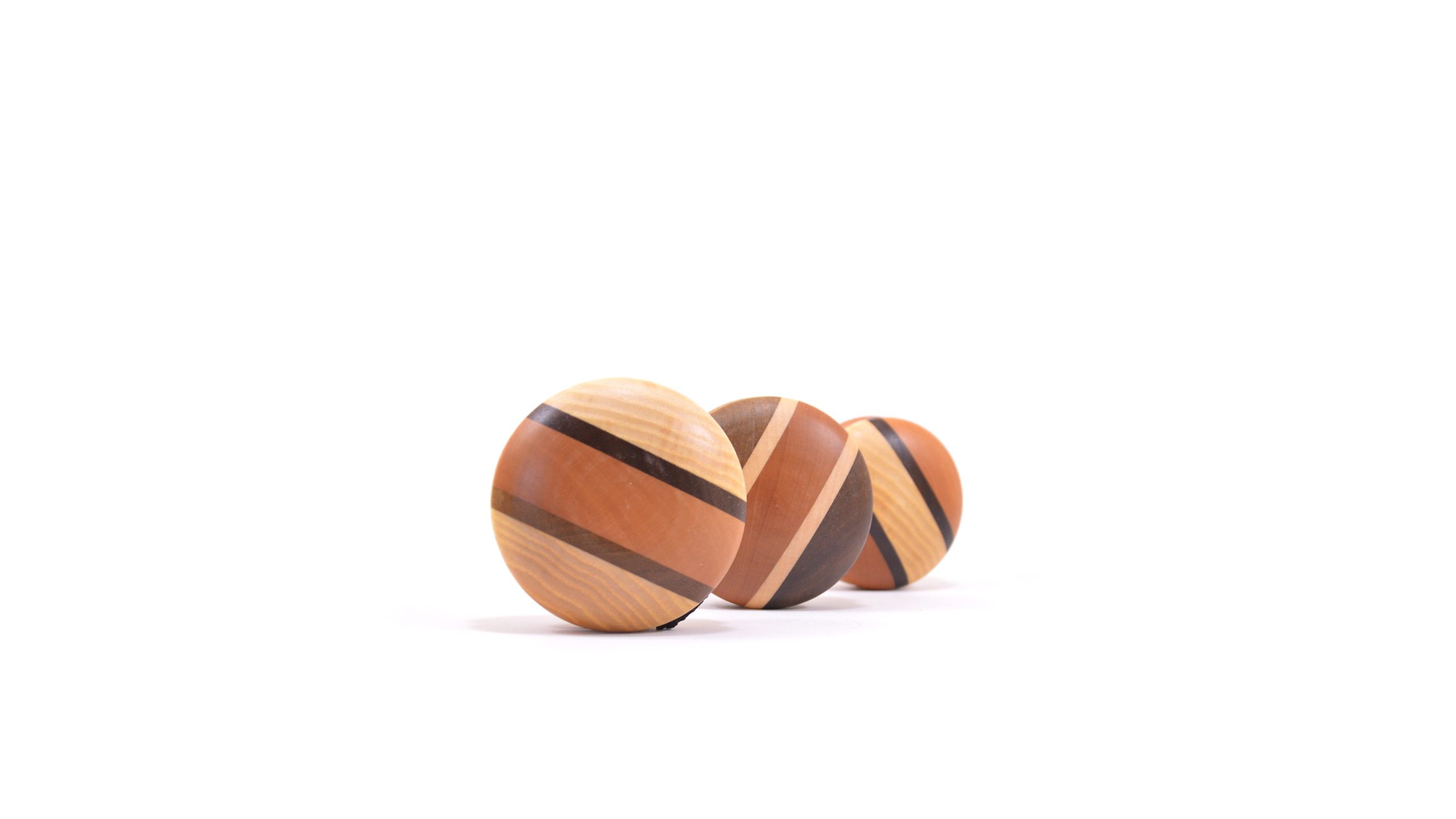 Yoyo natural light and dark